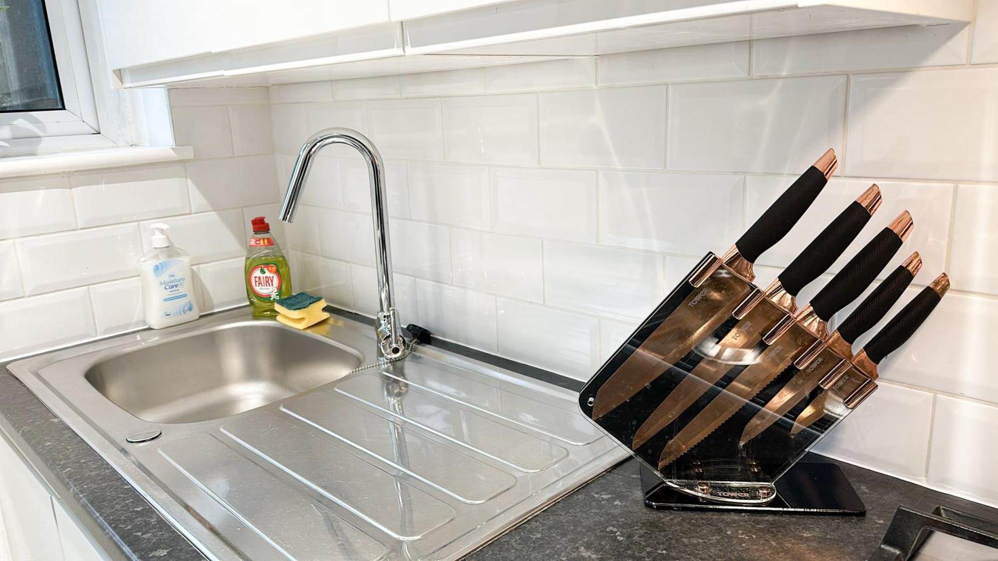 1-bedroom Flat With Small Garden & Paid Parking In Finsbury Park, Highbury Apartment London